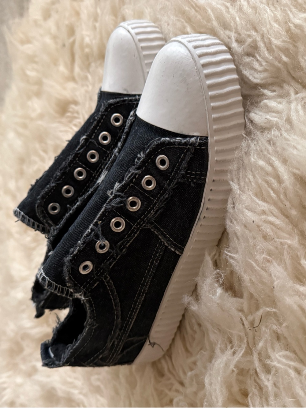 Women’s Navy colored, Canvas Slip-On Platform Sneakers - Unbranded